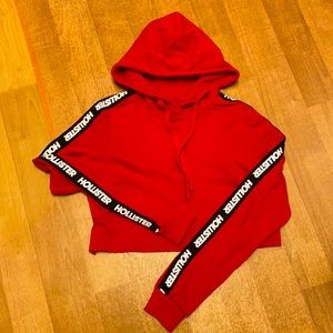 Hollister red hoodie crop size S EXCELLENT CONDITION